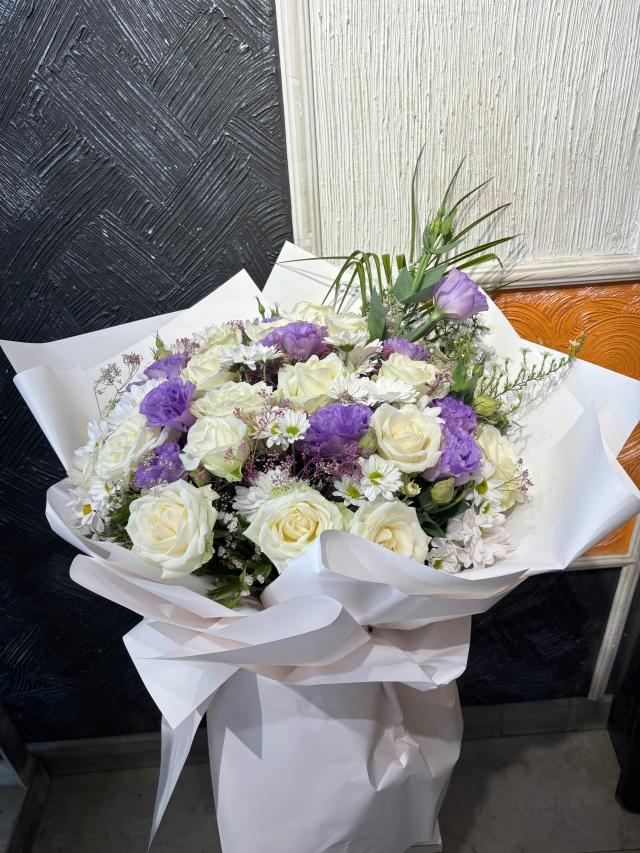 White bunch | ծաղիկներ, ծաղկեպսակներ, բույսեր - առաքում Երևան