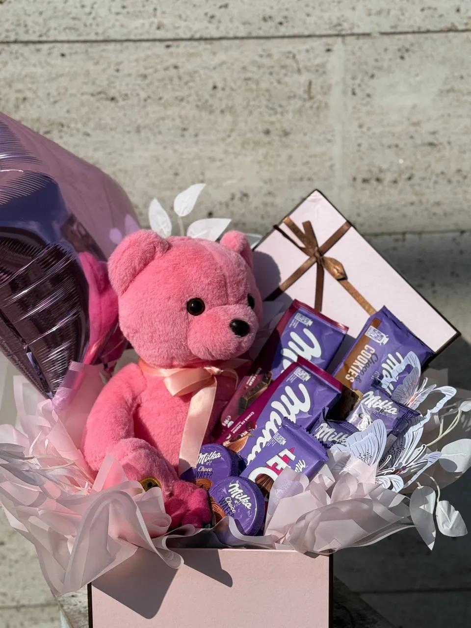 Pink "sweet box" | ծաղիկներ, ծաղկեպսակներ, բույսեր Երևան Pink "sweet box" | ծաղիկներ, ծաղկեպսակներ, բույսեր Երևան