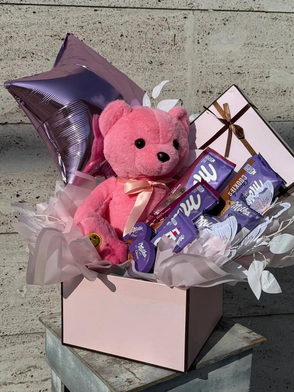 Pink "sweet box" | ծաղիկներ, ծաղկեպսակներ, բույսեր Երևան Pink "sweet box" | ծաղիկներ, ծաղկեպսակներ, բույսեր Երևան