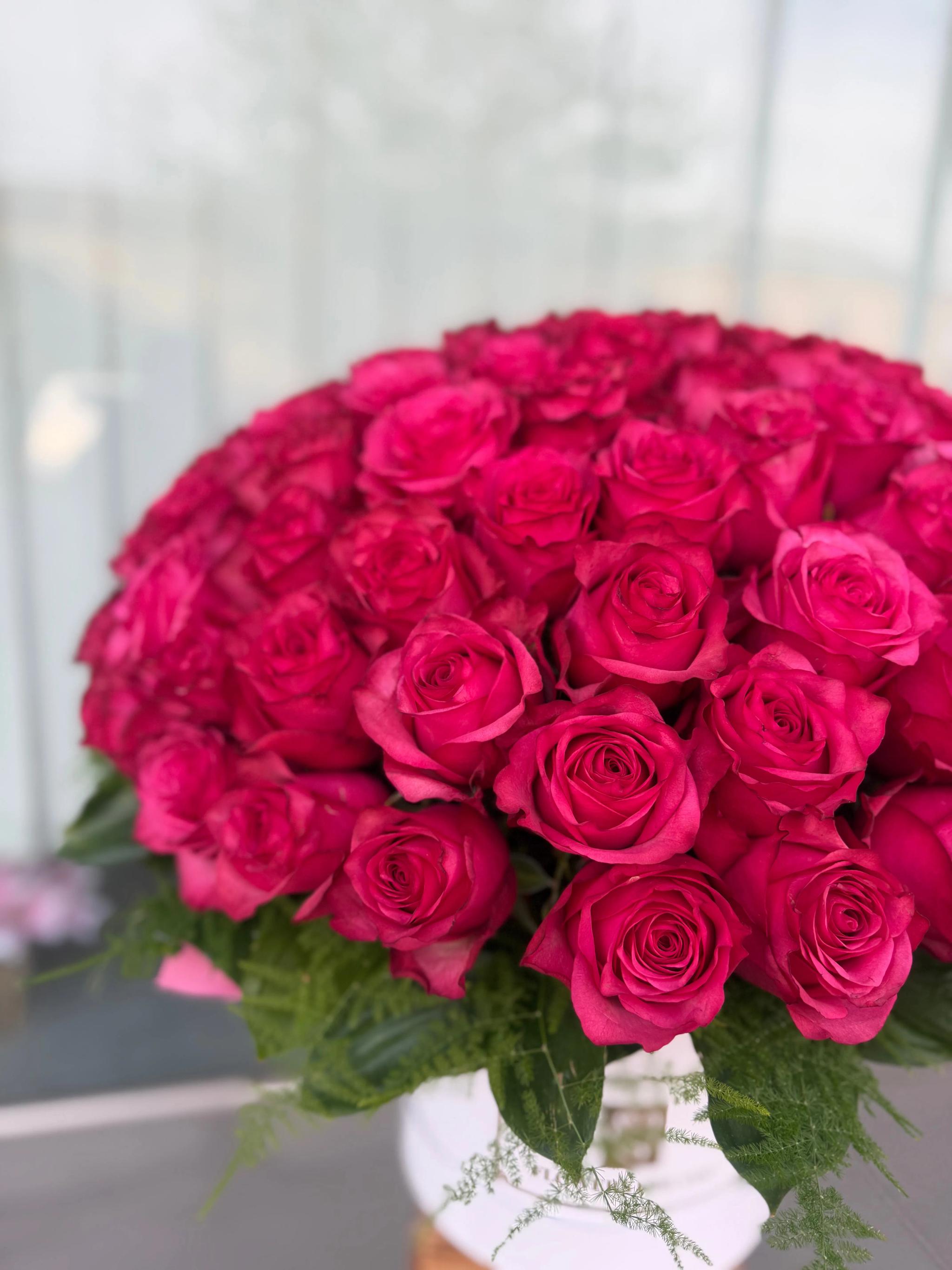 Roses in a box | ծաղիկներ, ծաղկեպսակներ, բույսեր Երևան Roses in a box | ծաղիկներ, ծաղկեպսակներ, բույսեր Երևան