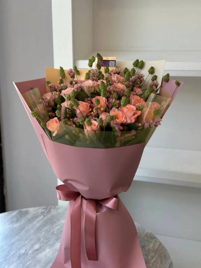 An elegant bouquet | ծաղիկներ, ծաղկեպսակներ, բույսեր - առաքում Երևան An elegant bouquet | ծաղիկներ, ծաղկեպսակներ, բույսեր - առաքում Երևան